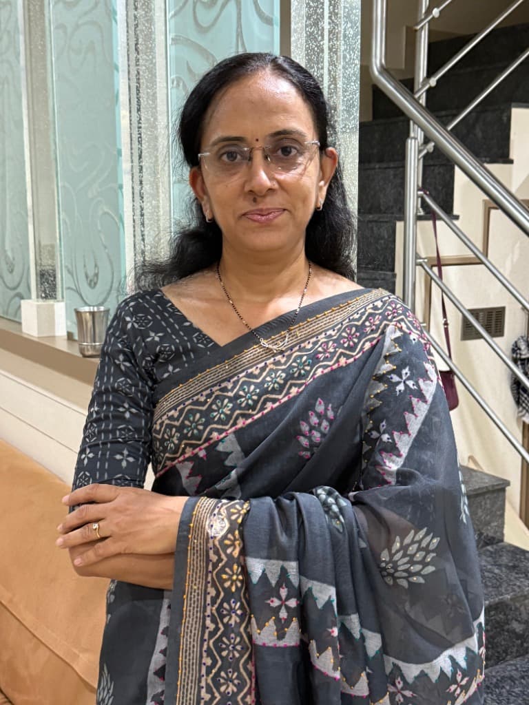 Dr. Rupa D. Unadkat - Ayurveda & Panchakarma Physician Rajkot
